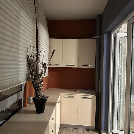 Apartment Modern 2br With Living And Private Garage Kashar